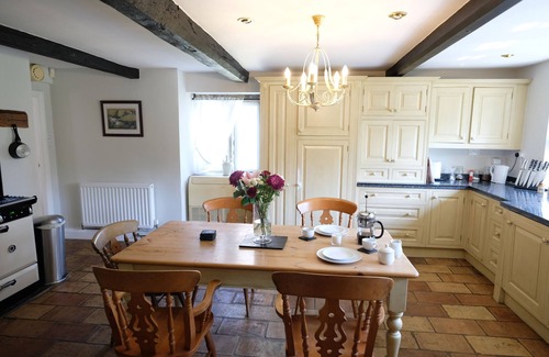 Ogden House | Twin beds , separate bathroom, countryside view