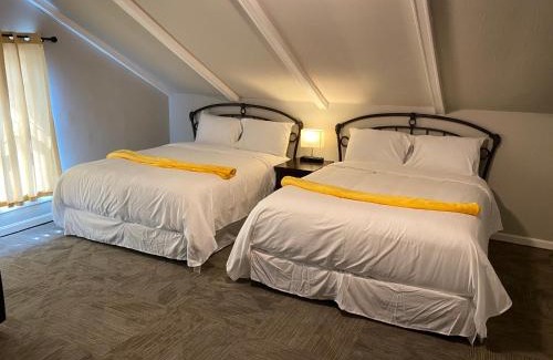 Leitchfield Hotel | Twin Lakes Creamery, Grill & Inn