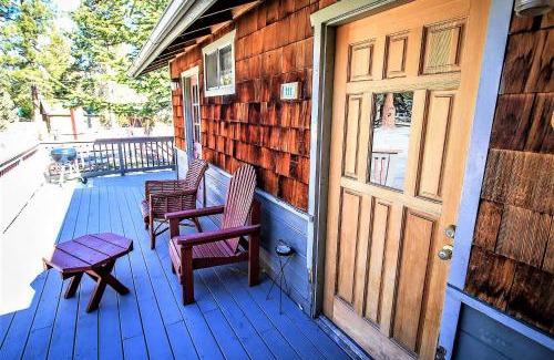 Big Bear Lake Hotel | Twin Pines Family Cabin by Big Bear Vacations