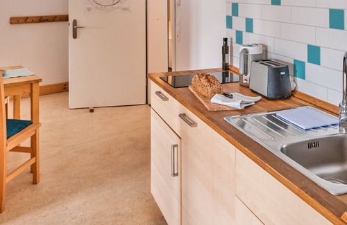 Schwerin Apartment | Twin Room 5 - turquoise - Holiday on the organic farm