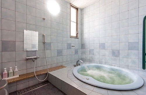 Tobe-cho Hotel | Twin Westernstyle room with color bath hot spring/Iyo-gun Ehime