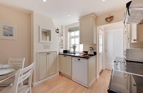 Southwold House | Twitten Cottage - Two Bedroom House, Sleeps 4