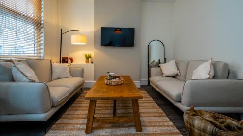 Castle Donington Apartment | Two Bed House in Castle Donington