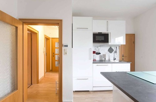 Muehlheim am Main Apartment | Two Bedroom Apartment with big Kitchen close to Frankfurt