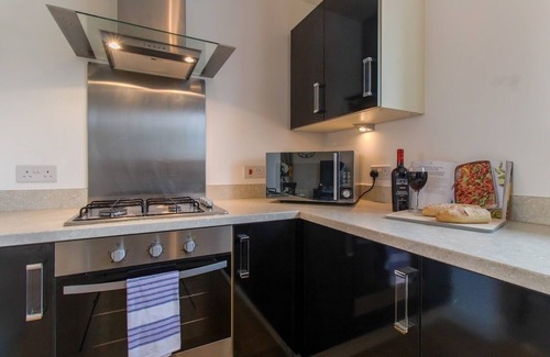 Walton Apartment | Two-Bedroom Apartment