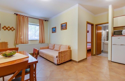 Cove Murtar Apartment | Two bedroom apartment with terrace Mali Lošinj, Lošinj (A-376-c)
