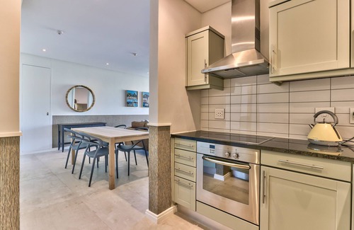 Victoria and Alfred Waterfront Apartment | Two Bedroom Apartment - fully furnished and design in V&a Marina Residential