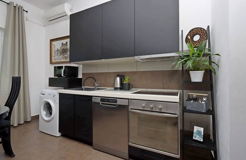Rozmanici Apartment | Two bedroom apartment with terrace and sea view Kostrena, Rijeka (A-24185-a)