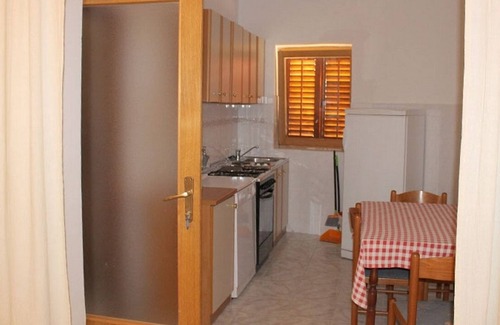 Razanac Apartment | Two bedroom apartment near beach Ražanac, Zadar (A-5766-f)
