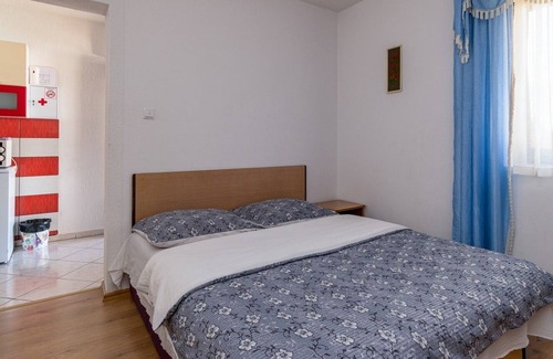 Seliste Dreznicko Apartment | Two bedroom apartment (pet friendly) Seliste Dreznicko, Plitvice (A-20907-c)