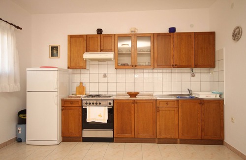 Razanj Apartment | Two bedroom apartment with terrace Ražanj, Rogoznica (A-8361-a)