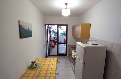 Ivan Dolac Apartment | Two bedroom apartment near beach Ivan Dolac, Hvar (A-21269-b)