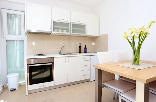 Klek Apartment | Two bedroom apartment near beach Klek, Neretva Delta - Ušće Neretve (A-10031-f)