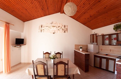 Pag Apartment | Two bedroom apartment near beach Pag (A-6448-a)