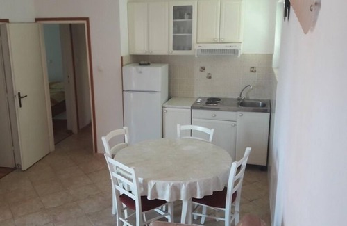Rab Town Apartment | Two bedroom apartment near beach Supetarska Draga - Donja, Rab (A-17201-c)