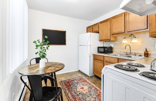 Gibraltar Apartment | Two bedroom apartment - peaceful community near Detroit River
