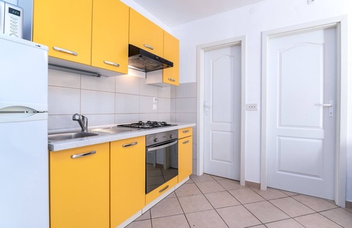 Baska Apartment | Two bedroom apartment with air-conditioning Baška, Krk (A-11933-a)
