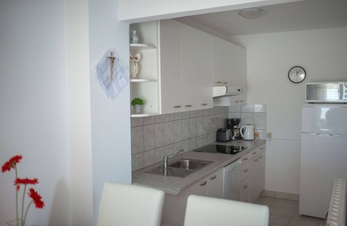 Valbandon Apartment | Two bedroom apartment with terrace and sea view Fažana (A-7205-a)