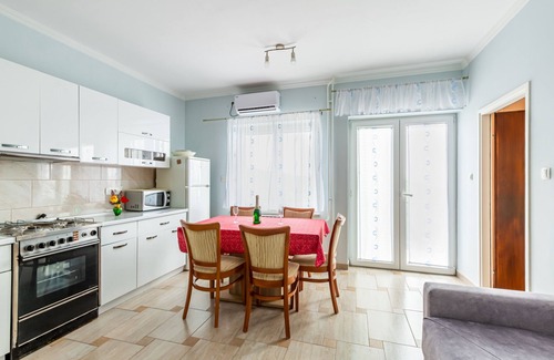 Brsec Apartment | Two bedroom apartment with terrace and sea view Brseč, Opatija (A-7796-b)