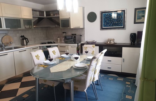 Bol Apartment | Two bedroom apartment with terrace and sea view Bol, Brač (A-14124-b)