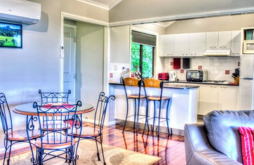 Ocean View House | Two-Bedroom Cabin at The View - Acacia