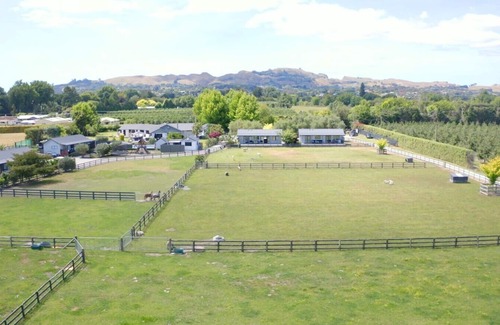 Havelock North Cottage | Two bedroom family cottage