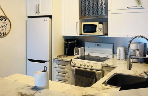Sudbury Apartment | Two bedroom guest suite on the lake