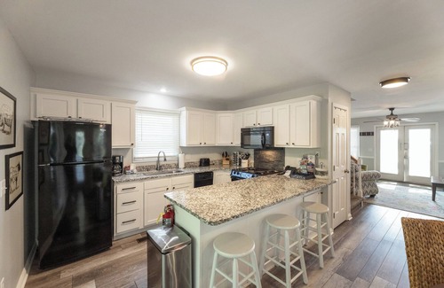 Grand Rivers Condo | Two Bedroom Harbor View Condo