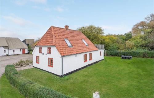 Vollerup House | Two-Bedroom Holiday Home Sydals With A Fireplace 03