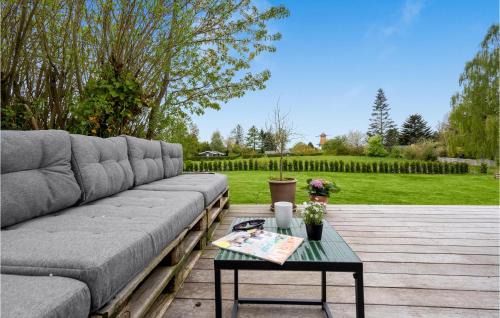 Bog By House | Two-Bedroom Holiday Home In Bogo By
