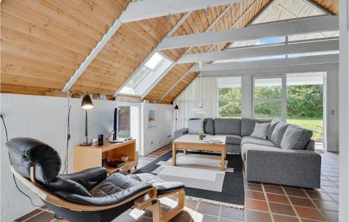 Ristinge House | Two-Bedroom Holiday Home In Humble