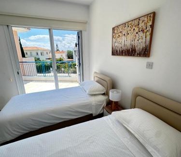 Universal Apartment | Two Bedroom Marsefino Amazing Townhouse-Apartment