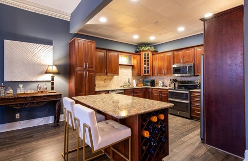 Downtown Louisville Condo | Two Bedroom/Two Full Baths, Downtown Sophistication!