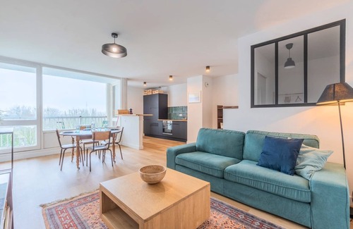 La Madeleine Apartment | Two bedrooms with balcony