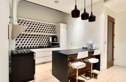 Shaughnessy House | Two King Bedroom w Bath&Living Room