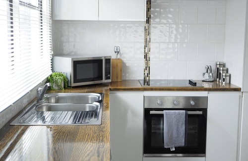 Armidale City Centre House | Two minutes walk from the CBD