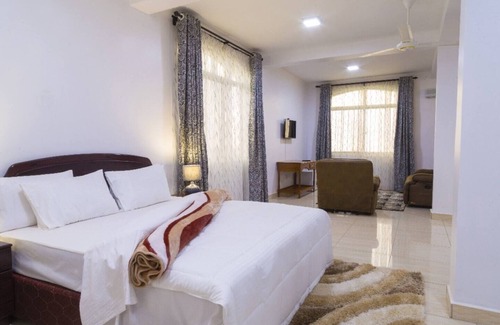 Arusha Cabin | Two Mountains Lodge Block B6