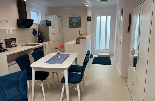 Suggental Apartment | Two-room apartment with pool in the local recreation area Waldkirch Suggental
