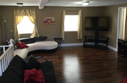 Lutz House | Two story spring break lake house( long term stay specials)