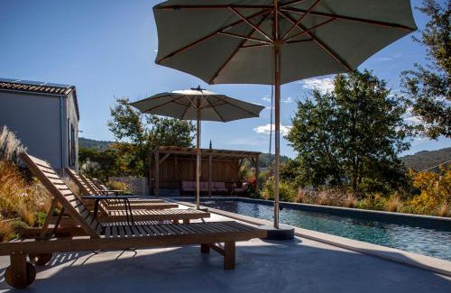 Brkac Villa | Two villas in lush countryside near Motovun