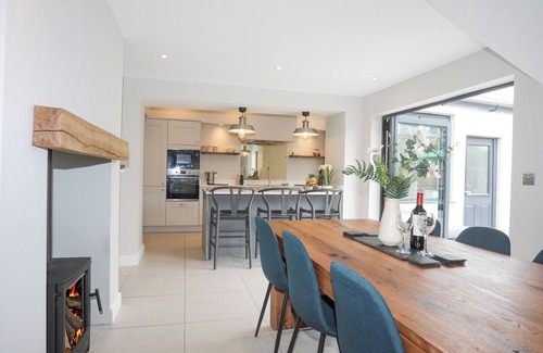 Cemaes Bay Cottage | TY BARA, pet friendly, country holiday cottage in Cemaes Bay