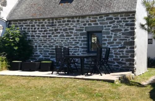 Saint-Jean-Trolimon House | Ty Biz