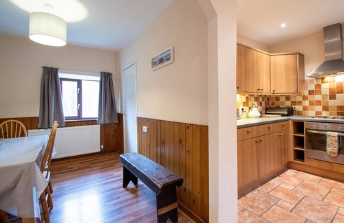 Gwynedd- Snowdonia Cottage | Ty Bont - Two Bedroom Cottage, Sleeps 5