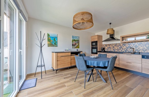 Sibiril House | Ty Gard Thalvis - One Bedroom House, Sleeps 2