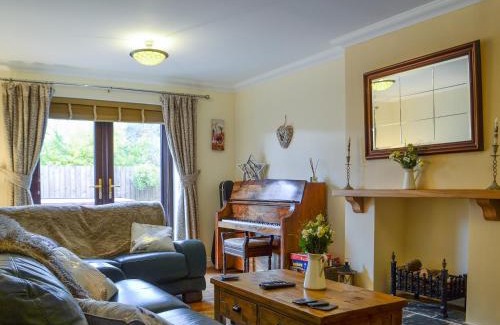 Cwm-twrch Isaf House | Ty Glyndwr