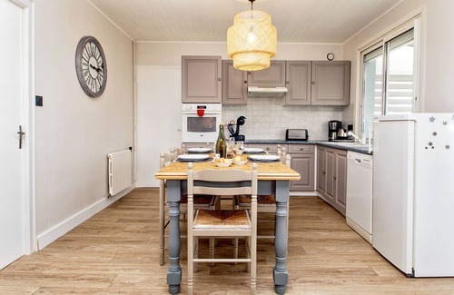 Plouescat House | Ty Mamm, Petit Cocon Breton à 2 pas de la Plage