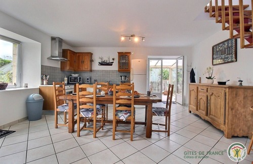 Yvias House | Ty Pempot - Yvias - Gîte