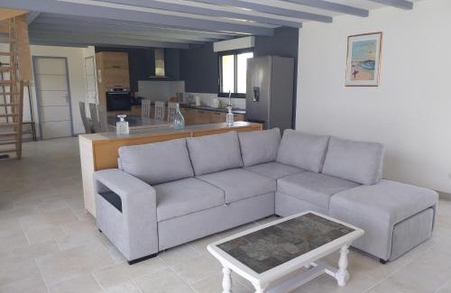 Plomeur House | TyMel