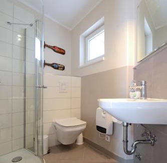 Pelzerhaken Hotel | Typ C1 Mini Lodge - Mana Point 1