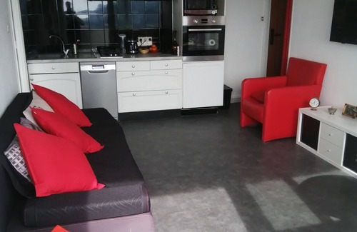 Mazargues Apartment | Type 2 APARTMENT SEA VIEW 10 MN FROM THE CALANQUES AND FACS OF LUMINY